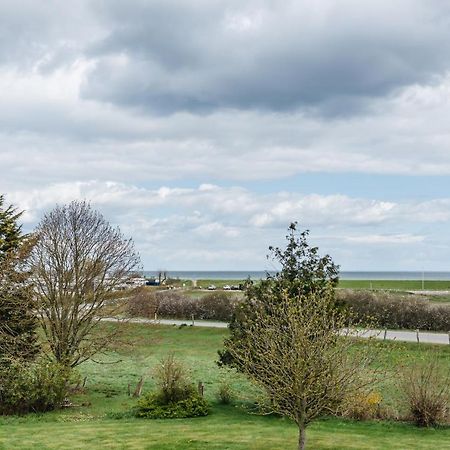 Straendhus Bed&Breakfast Hasselberg  المظهر الخارجي الصورة
