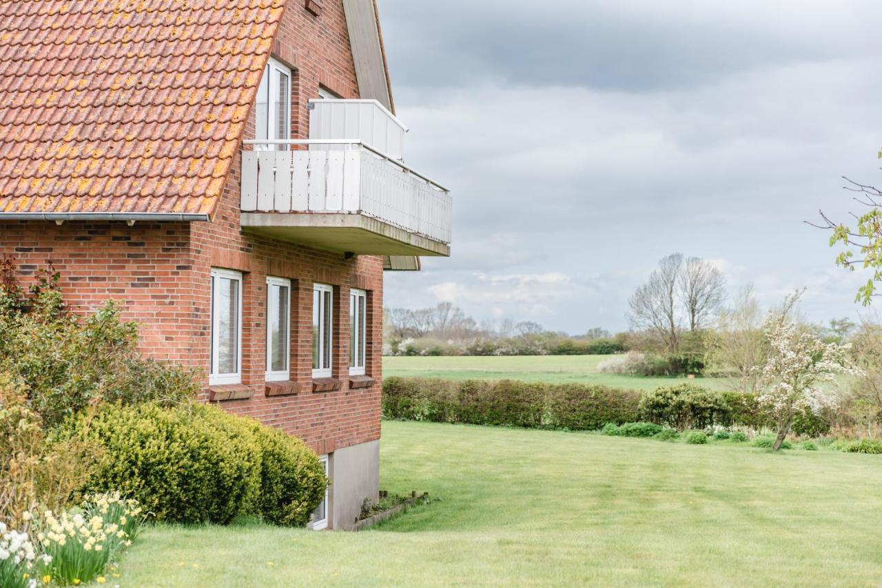 Straendhus Bed&Breakfast Hasselberg  المظهر الخارجي الصورة