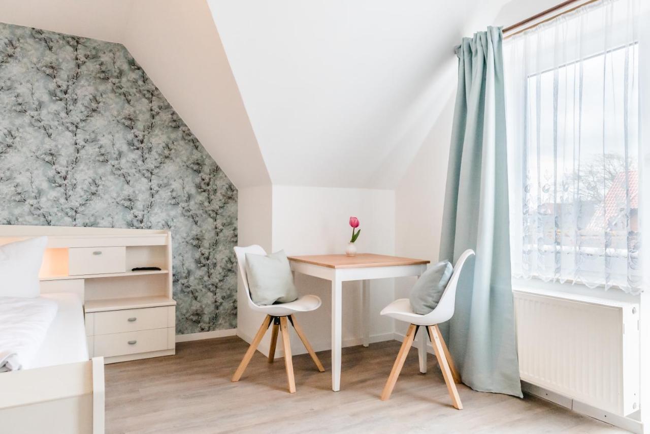 Straendhus Bed&Breakfast Hasselberg  المظهر الخارجي الصورة