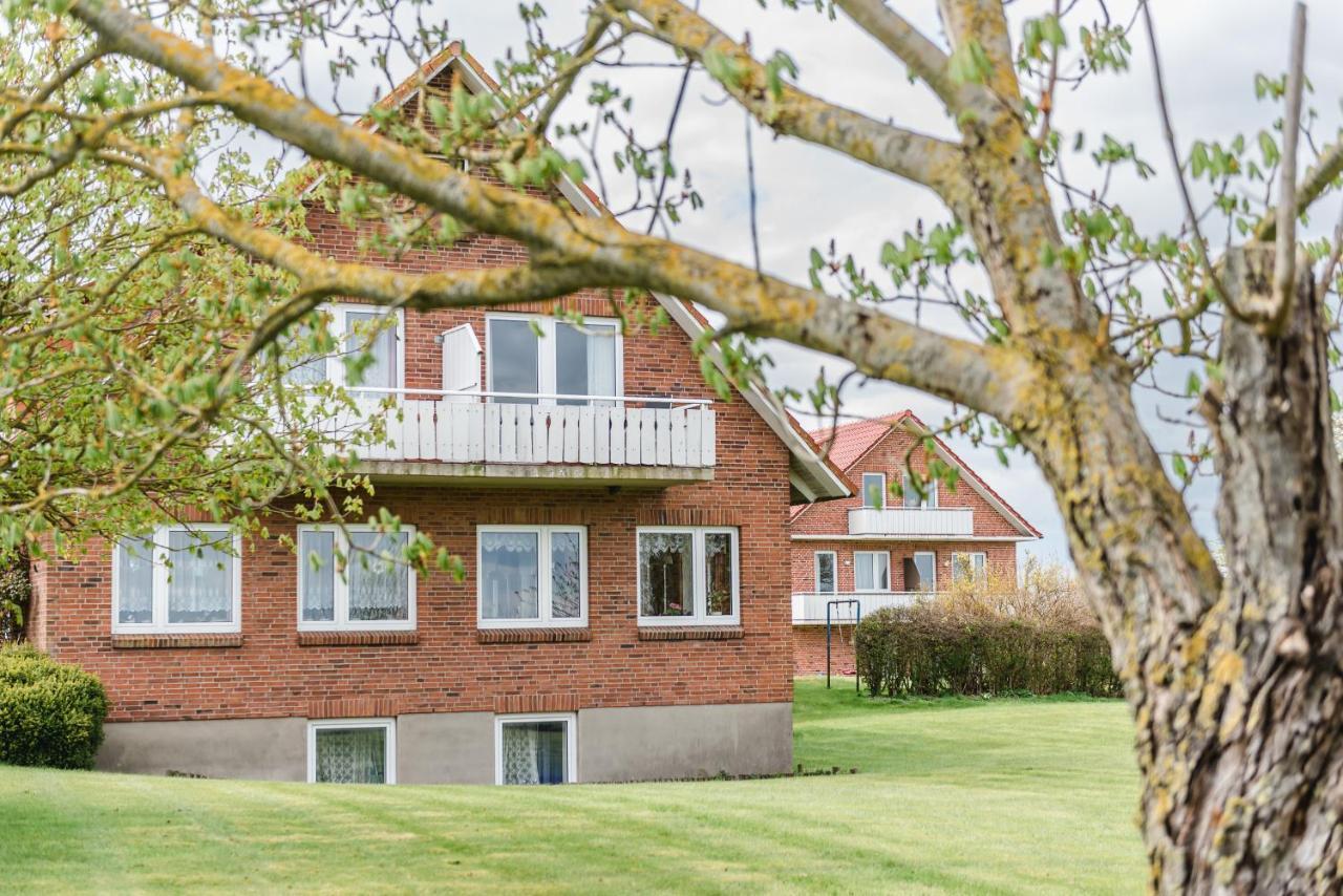 Straendhus Bed&Breakfast Hasselberg  المظهر الخارجي الصورة